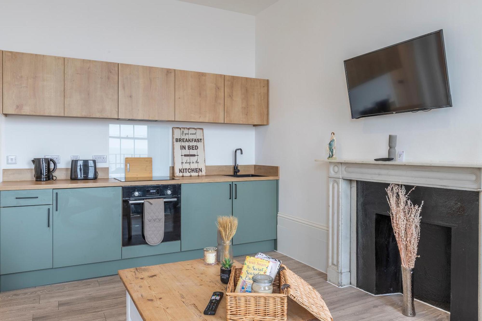 Seaside Serenity: Stylish Sea View Apartments In Herne Bay Eksteriør billede