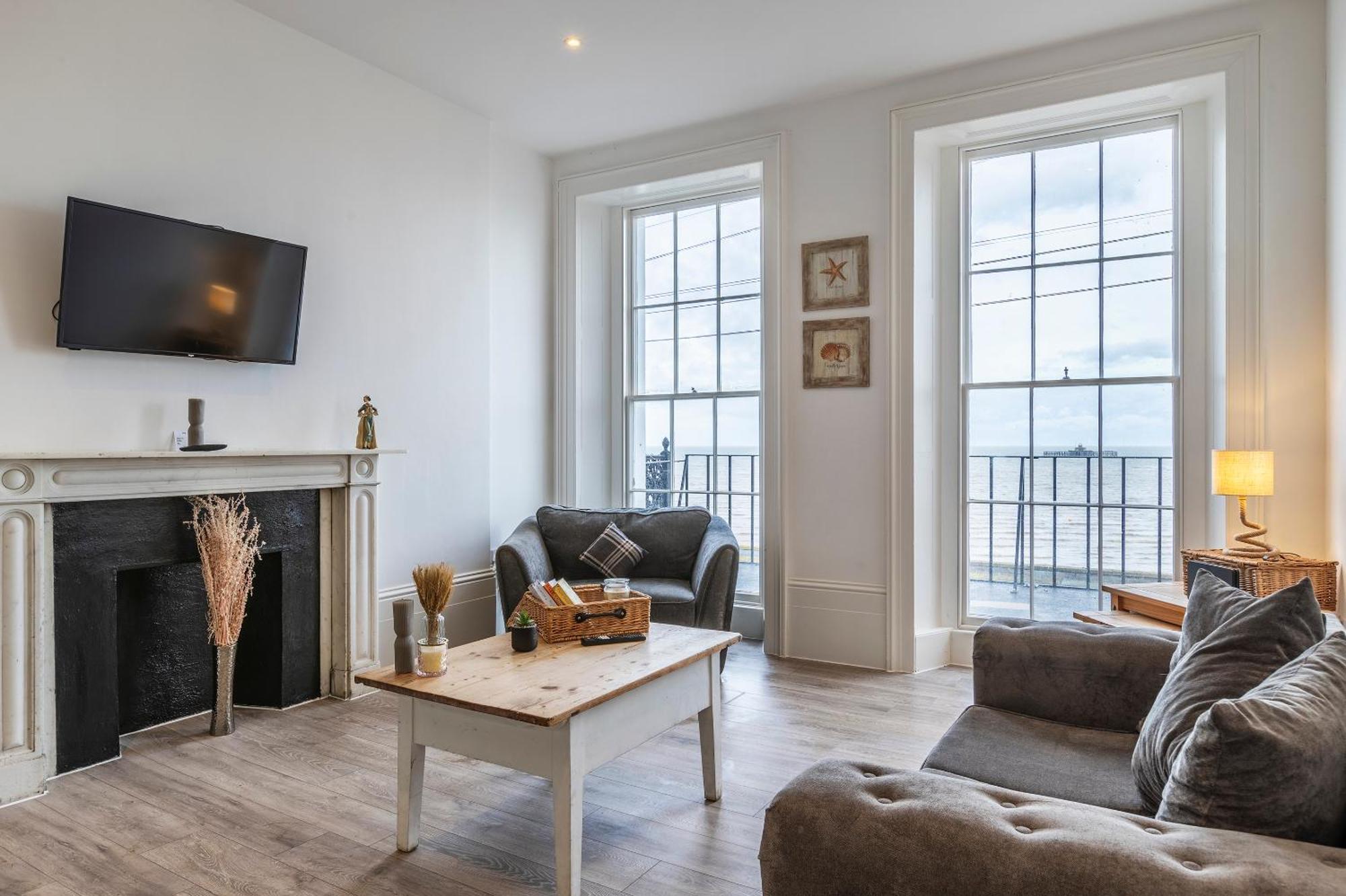 Seaside Serenity: Stylish Sea View Apartments In Herne Bay Eksteriør billede