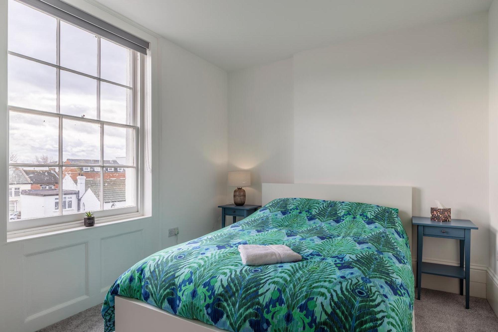 Seaside Serenity: Stylish Sea View Apartments In Herne Bay Eksteriør billede