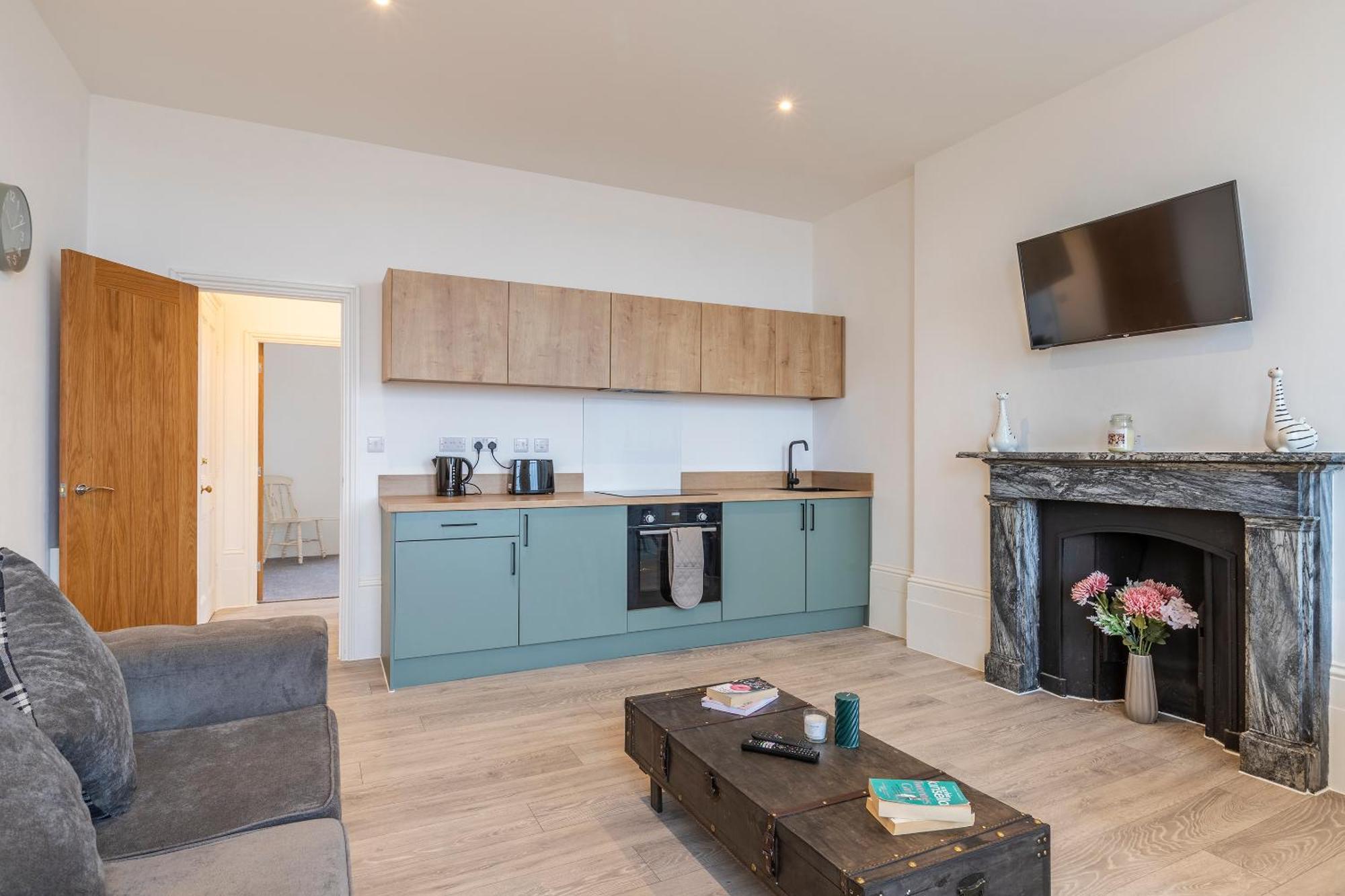 Seaside Serenity: Stylish Sea View Apartments In Herne Bay Eksteriør billede